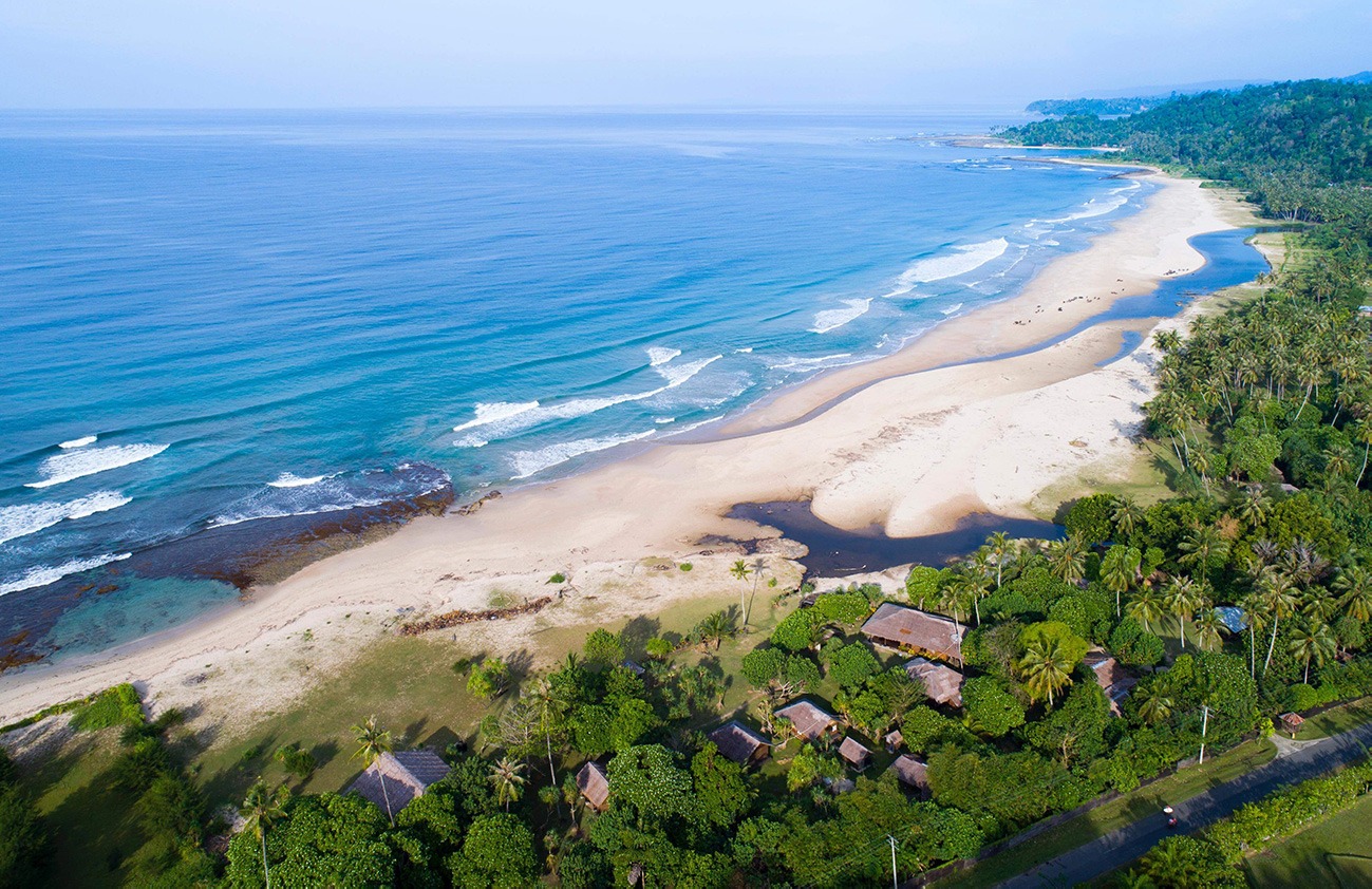 Aura Surf Resort Simeulue